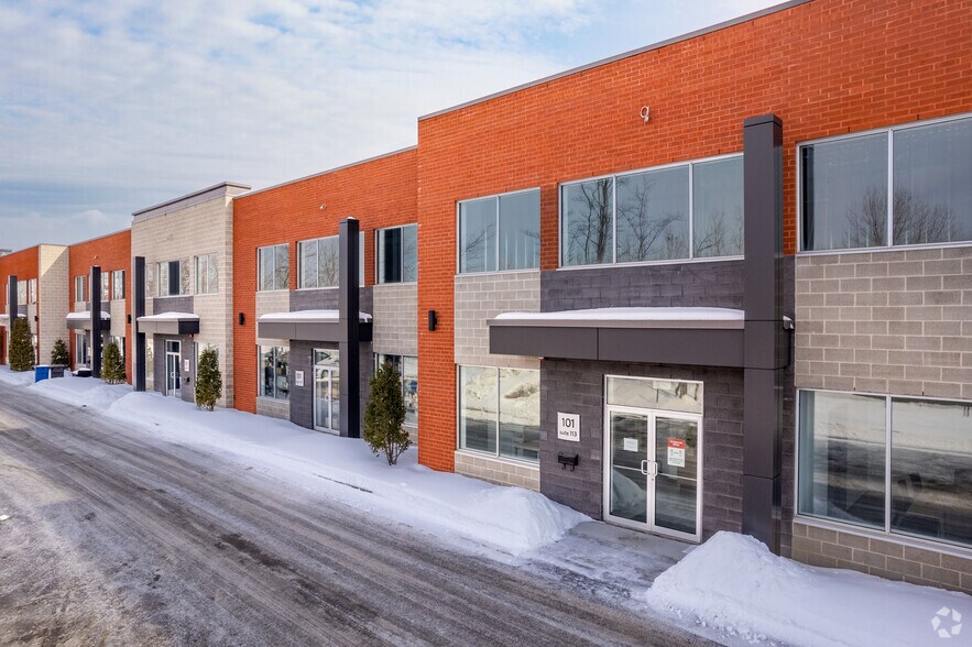 101 Omer-Deserres, Blainville, QC à louer - Photo de l’immeuble – Image 3 sur 4