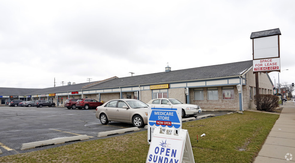 3325-3355 Chicago Rd, Steger, IL à louer - Photo de l’immeuble – Image 2 sur 8