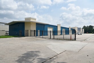 12604 Haynes Rd, Houston, TX à louer Photo de l’immeuble– Image 1 sur 1