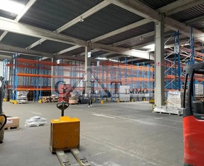 Industriel/Logistique dans Croissy-Beaubourg à vendre - Photo de l’immeuble – Image 2 sur 4