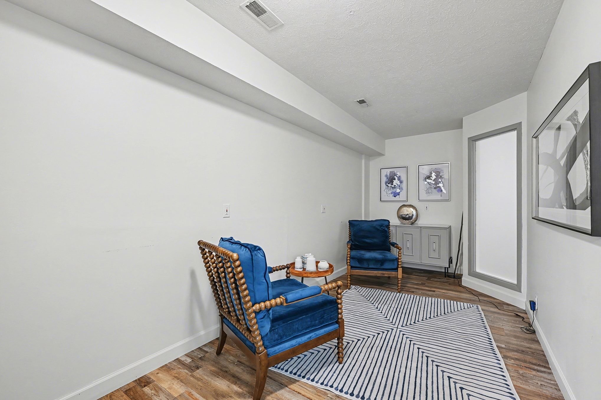 955 N Adams St, Papillion, NE à louer Photo intérieure– Image 1 sur 21