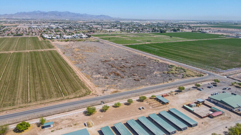 NWC of Miller & Hazen Rds, Buckeye, AZ à vendre - Photo de l’immeuble – Image 3 sur 10