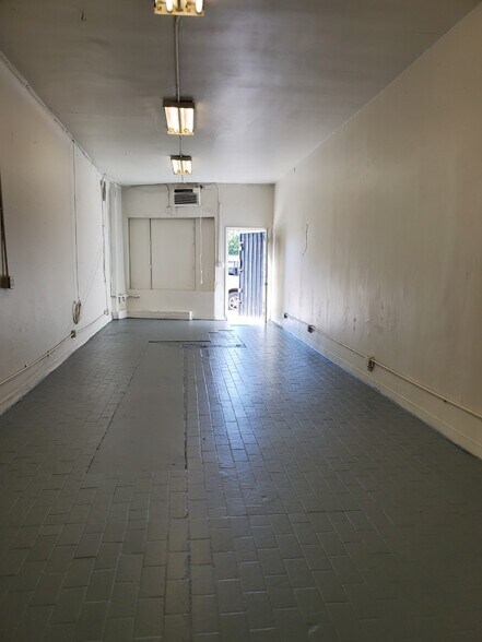 7312-7316 S San Pedro St, Los Angeles, CA à louer - Photo intérieure – Image 3 sur 5