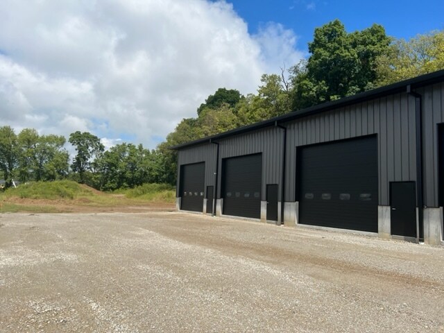 7126 New Haven Rd, Harrison, OH à louer - Photo de l’immeuble – Image 2 sur 19