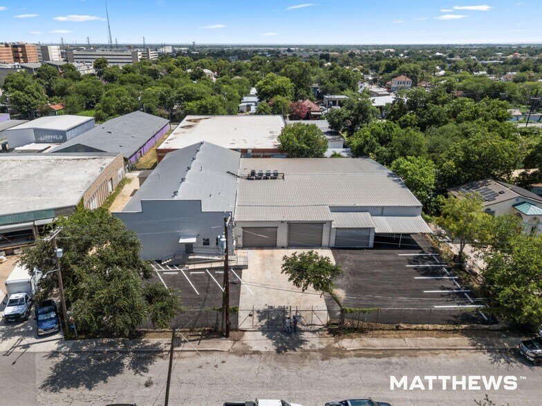 730 Perez Street & 624-628 N Colorado Street $1 52, San Antonio, TX à vendre - Photo de l’immeuble – Image 2 sur 4