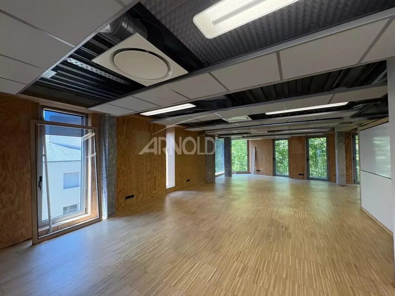 Bureau dans Nantes à louer - Photo de l’immeuble – Image 2 sur 15