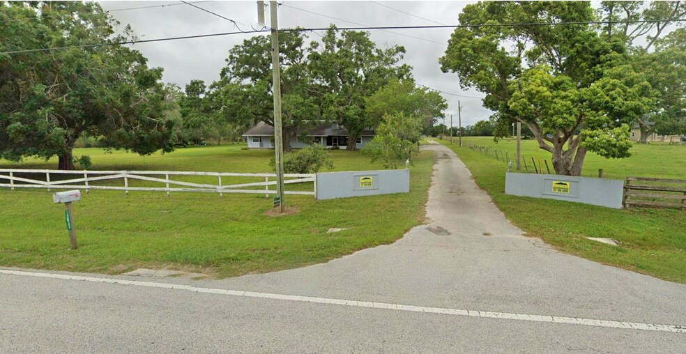 13833 Bellamy Brothers Blvd, Dade City, FL à vendre - Photo de l’immeuble – Image 2 sur 3
