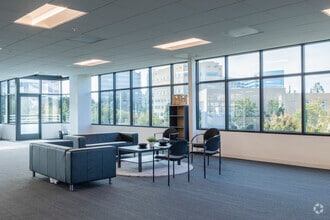 3100 Oak Rd, Walnut Creek, CA à louer Photo intérieure– Image 2 sur 21