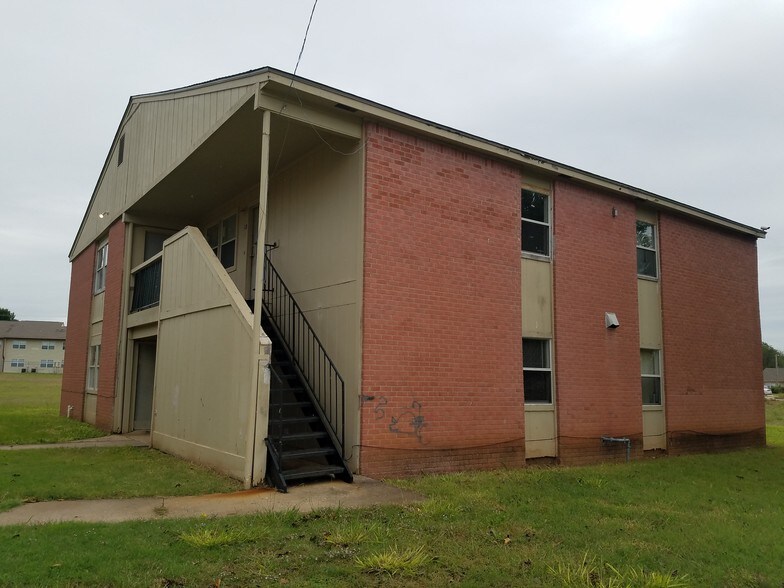 1302 Watson Dr, Anadarko, OK à vendre - Photo de l’immeuble – Image 2 sur 6