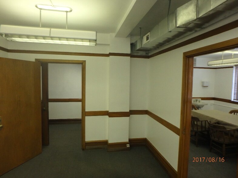 119 Center Ave, Weston, WV à louer - Photo intérieure – Image 2 sur 3