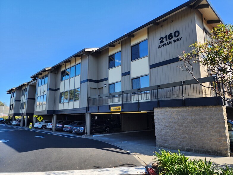 1420 Tara Hills Dr, Pinole, CA à vendre - Photo de l’immeuble – Image 2 sur 6