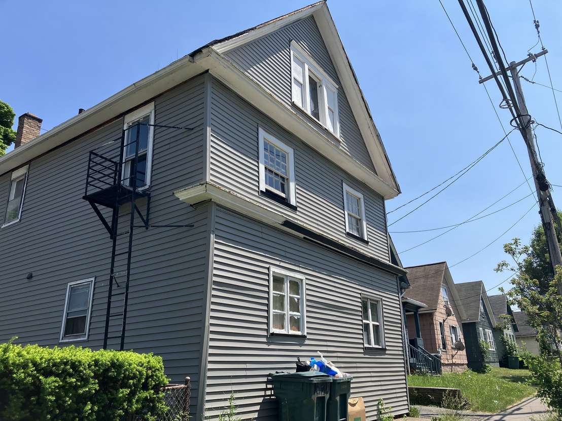 1080 Joseph Ave, Rochester, NY à vendre Photo principale– Image 1 sur 2