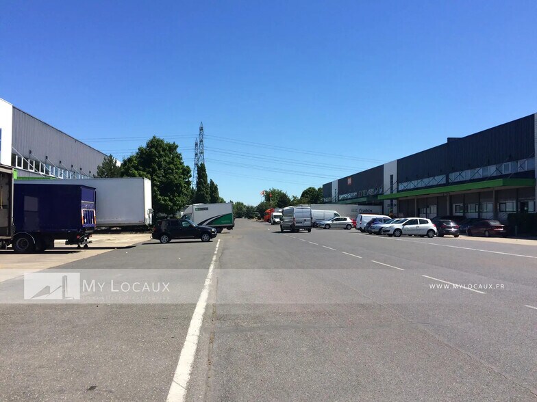 Industriel/Logistique dans Herblay-sur-Seine à louer - Photo de l’immeuble – Image 3 sur 3