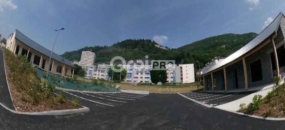 Local commercial dans Lourdes à louer - Photo de l’immeuble – Image 2 sur 7