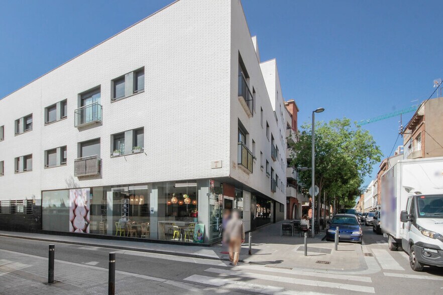 Immeuble residentiel dans Sabadell, Barcelona à vendre - Photo de l’immeuble – Image 2 sur 2