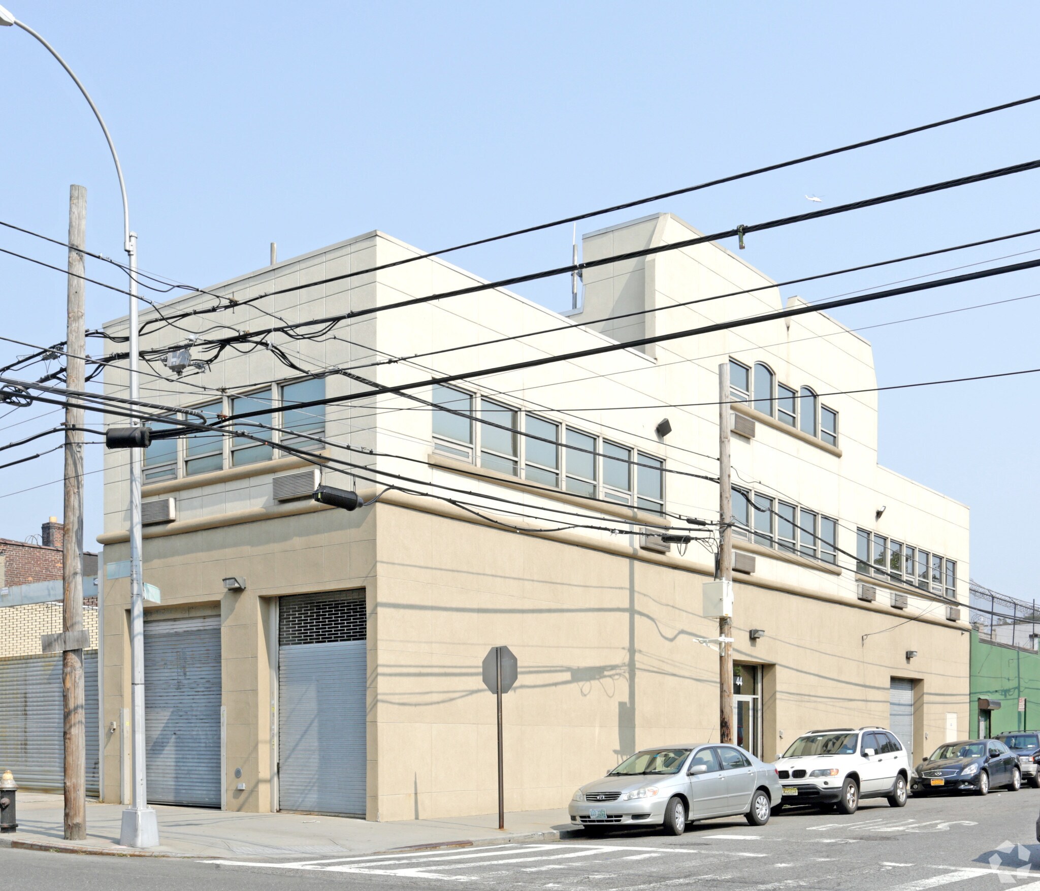 36-44 13th St, Long Island City, NY à louer Photo principale– Image 1 sur 7