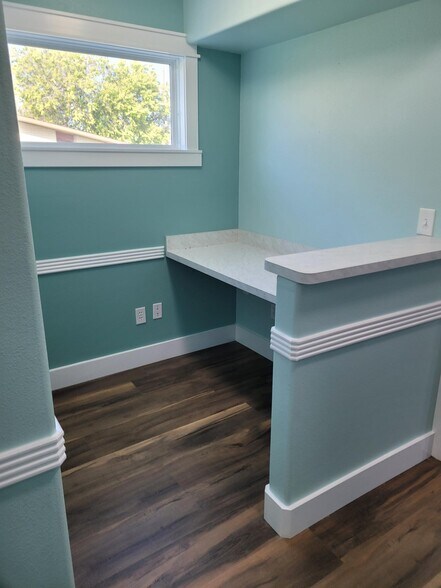 535 Gordon St, Corpus Christi, TX à louer - Photo de l’immeuble – Image 3 sur 9