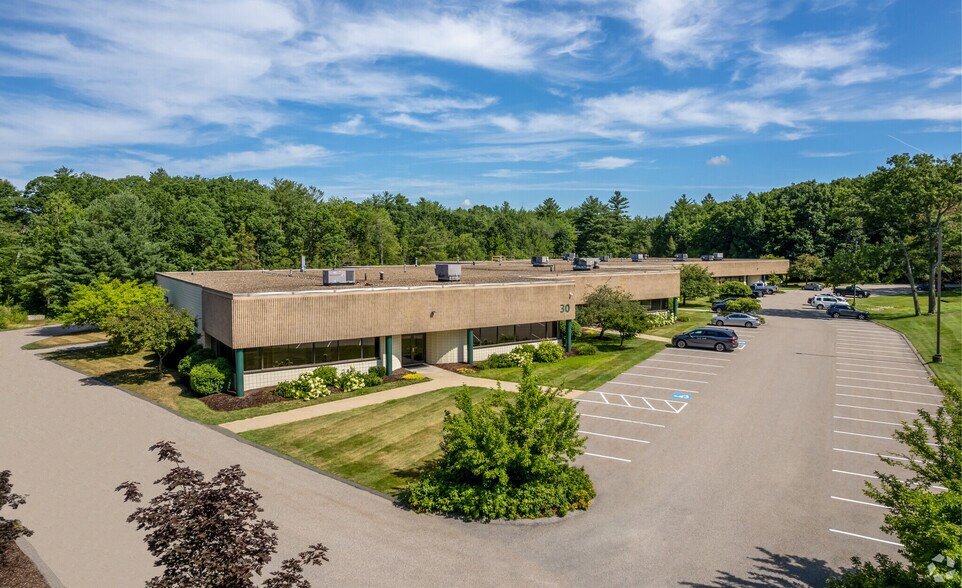 30 Centre Rd, Somersworth, NH à louer - Photo principale – Image 1 sur 5