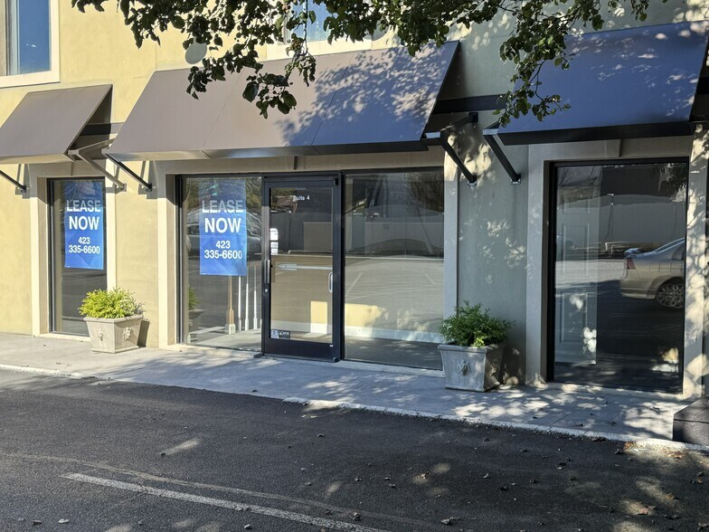 817 W Walnut St, Johnson City, TN à louer - Photo de l’immeuble – Image 1 sur 4