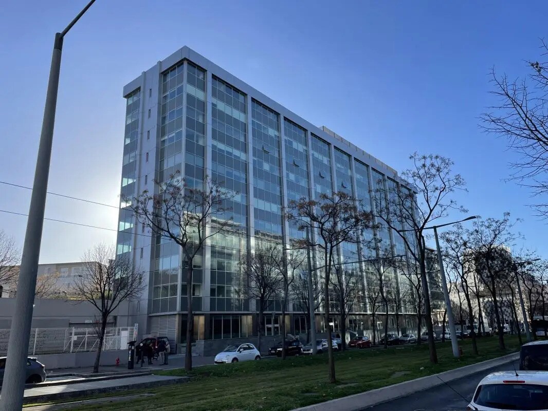 Bureau dans Marseille à louer Photo de l’immeuble– Image 1 sur 7