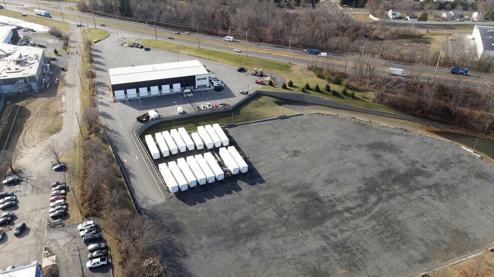 2382 US Highway 130, Dayton, NJ à louer - Photo de l’immeuble – Image 3 sur 4