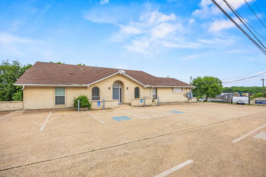 2306 Ridge Rd, Rockwall, TX à vendre - Photo de l’immeuble – Image 2 sur 35