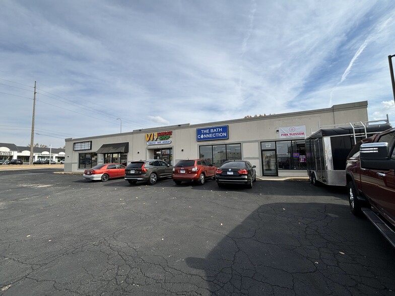4218 N Sheridan Rd, Peoria, IL à louer - Photo de l’immeuble – Image 2 sur 6
