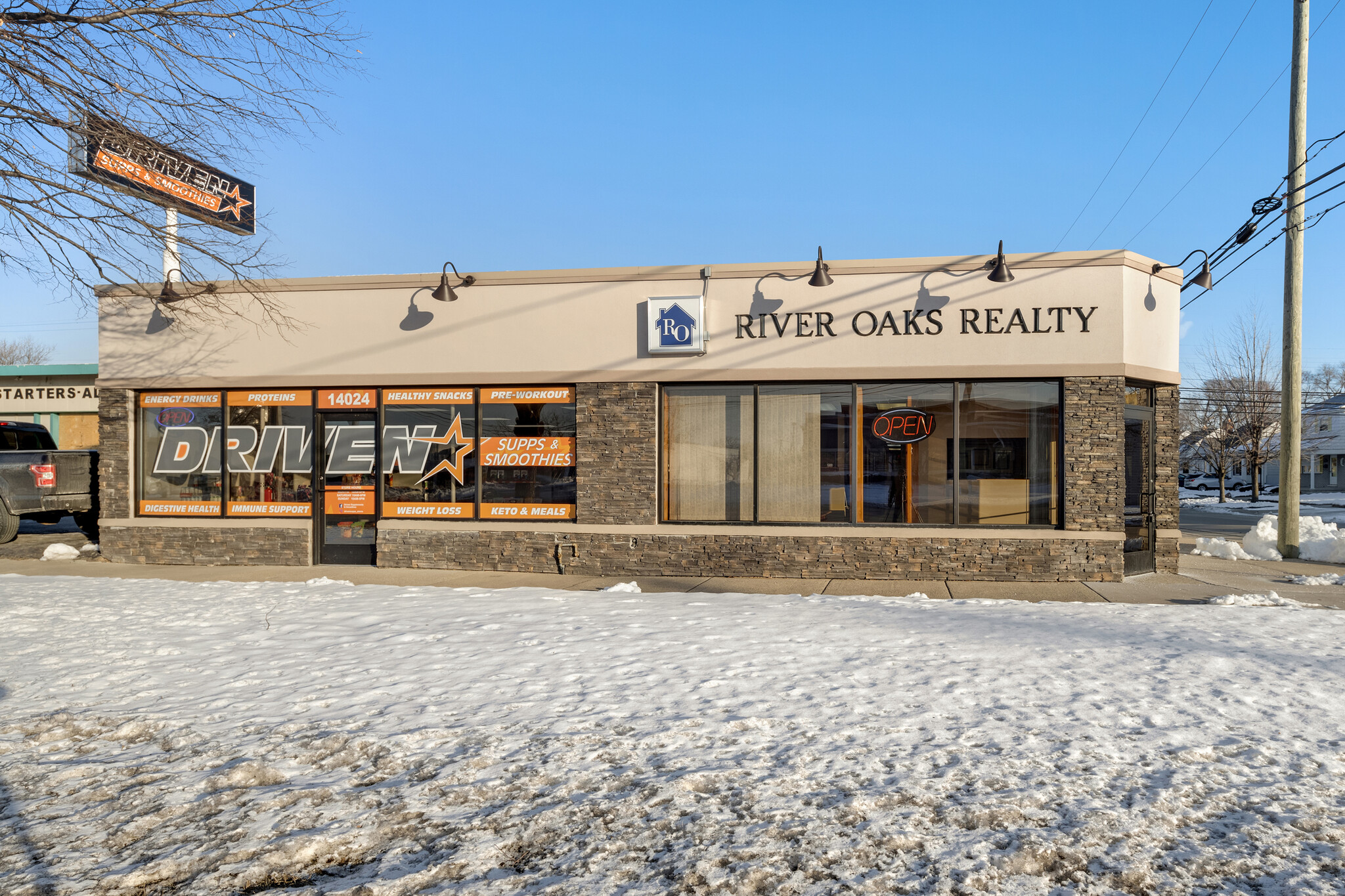 14024 Eureka Rd, Southgate, MI à louer Photo de l’immeuble– Image 1 sur 4