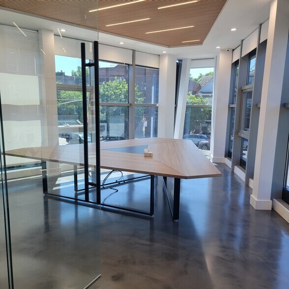 678 Dahill Rd, Brooklyn, NY à louer - Photo de l’immeuble – Image 3 sur 19