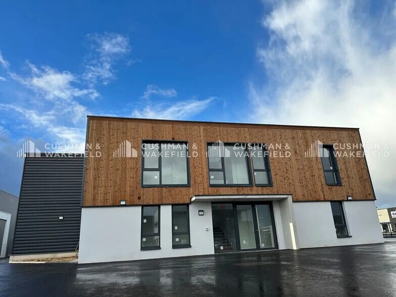 Local d’activités dans Reichstett à louer - Photo de l’immeuble – Image 2 sur 11