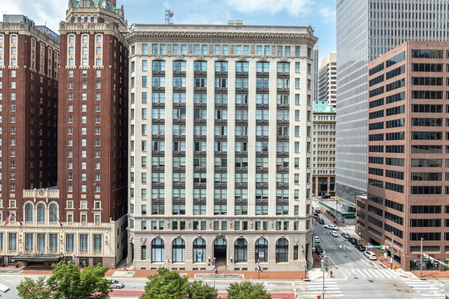 2 N Charles St, Baltimore, MD à louer - Photo de l’immeuble – Image 2 sur 6