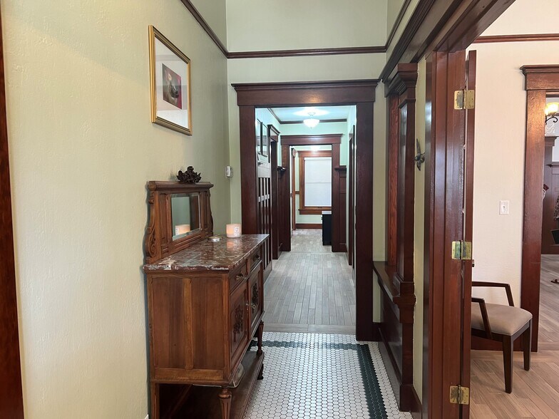 753 Jefferson St, Napa, CA à vendre - Photo intérieure – Image 2 sur 14