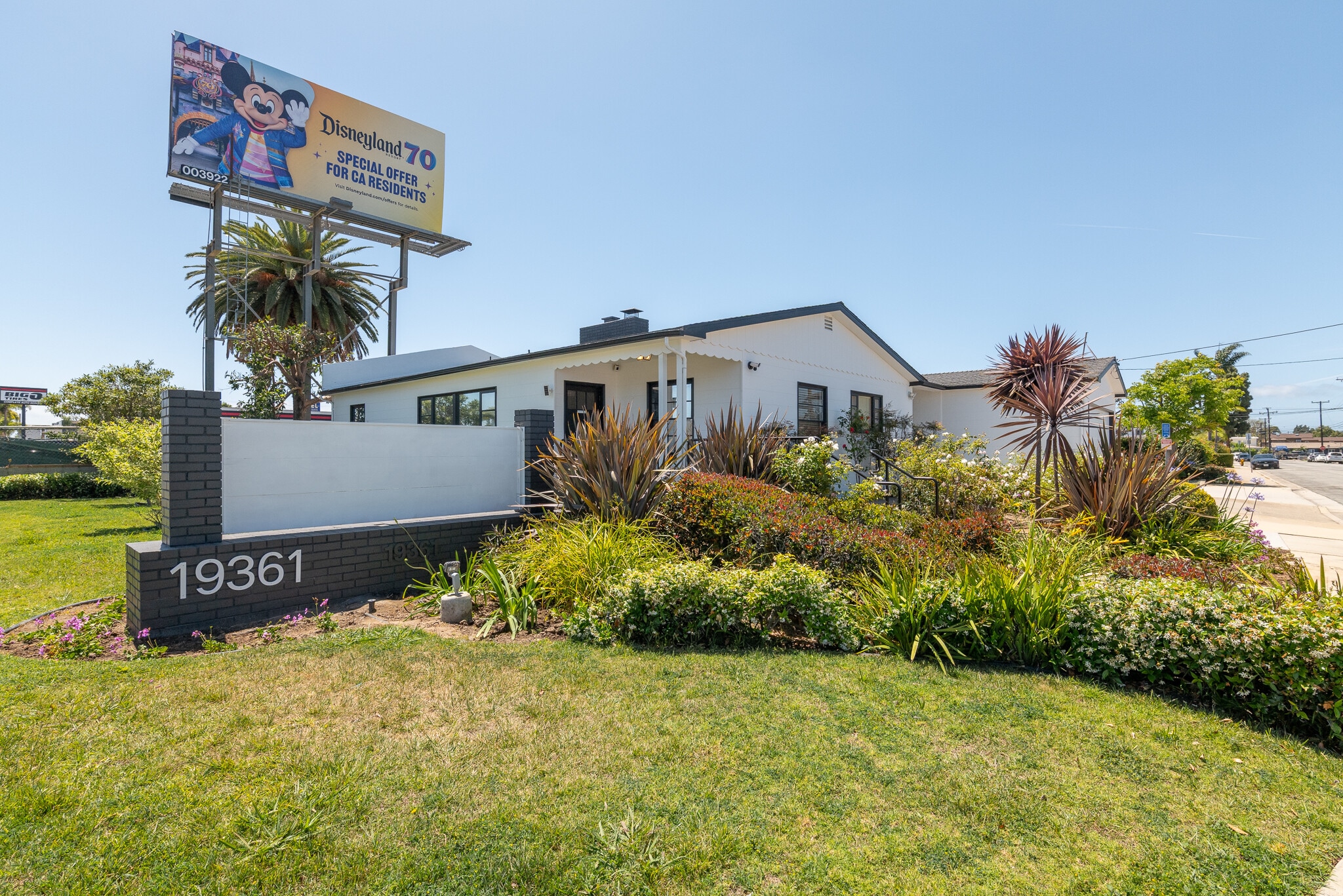 19361 Beach Blvd, Huntington Beach, CA à louer Photo intérieure– Image 1 sur 26
