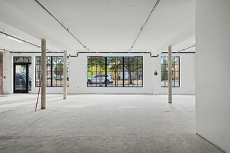 2517 Bull St, Savannah, GA à louer Photo intérieure– Image 1 sur 6