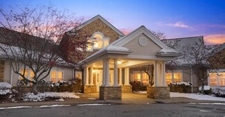 Plus de détails pour 500 Seven Fields Blvd, Seven Fields, PA - Santé à vendre