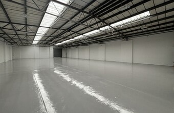25-27 Bilton Way, Luton à louer Photo intérieure– Image 1 sur 1
