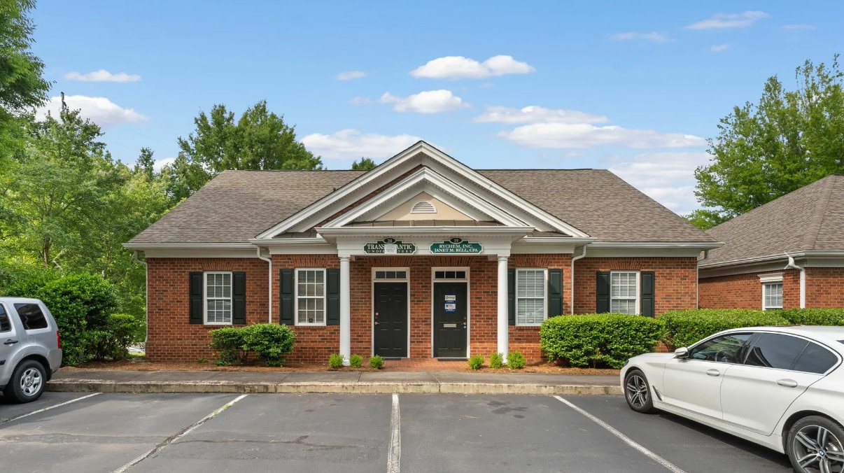 3535 Roswell Rd, Marietta, GA à louer Photo de l’immeuble– Image 1 sur 15