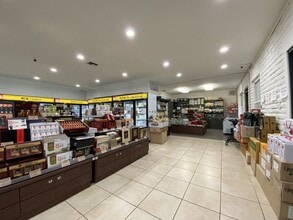 3330 El Camino Real, Santa Clara, CA à louer Photo intérieure– Image 1 sur 3