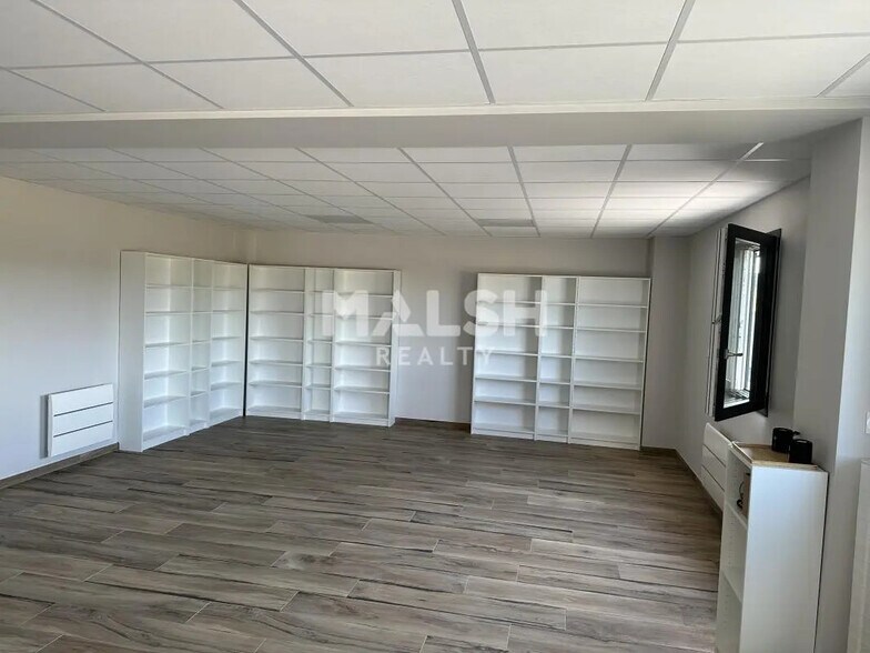 Bureau dans Beauvallon à louer - Photo de l’immeuble – Image 3 sur 5