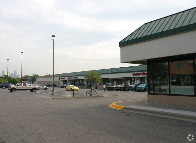3001-3047 Nicollet Ave, Minneapolis, MN à louer - Photo de l’immeuble – Image 3 sur 8