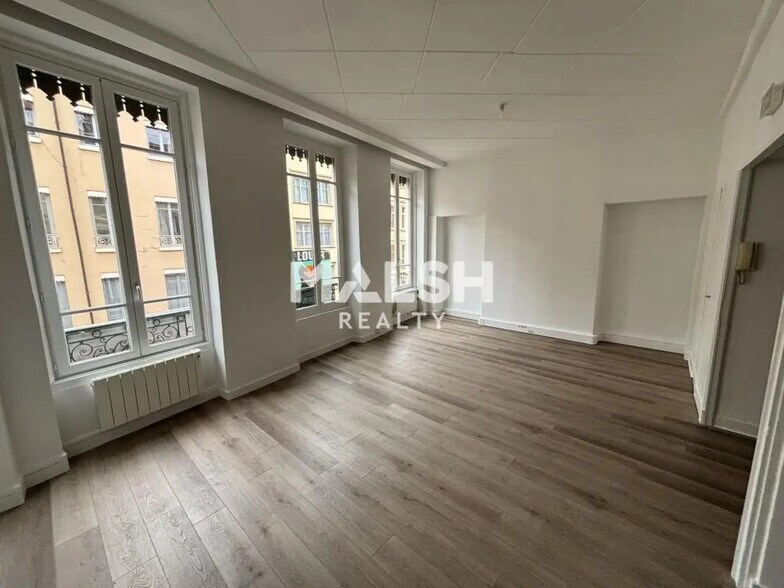 Bureau dans Lyon à louer - Photo de l’immeuble – Image 2 sur 8
