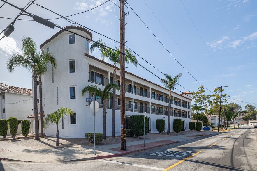 1540 260th St, Harbor City, CA à vendre - Photo de l’immeuble – Image 3 sur 18