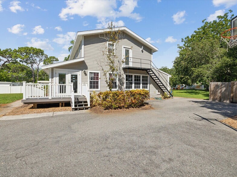 1055 Philippe Pky, Safety Harbor, FL à vendre - Photo de l’immeuble – Image 2 sur 54