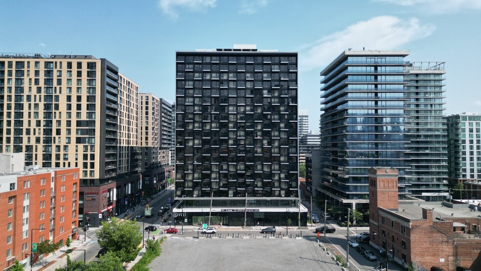 235 St rue Young, Montréal, QC à louer - Photo de l’immeuble – Image 2 sur 19