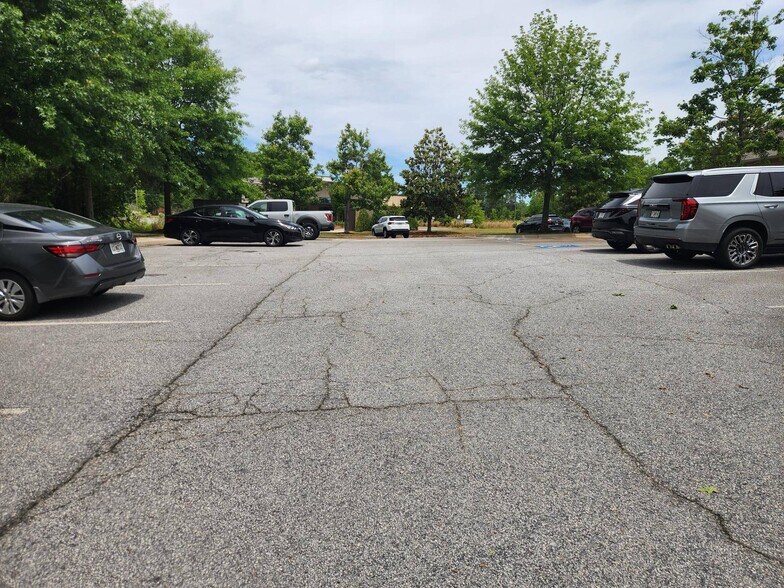 418 Town Park Blvd, Evans, GA à louer - Photo de l’immeuble – Image 3 sur 25