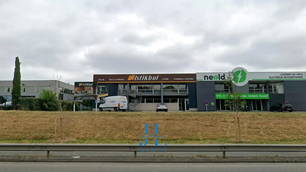 Local commercial dans Bordeaux à louer - Photo de l’immeuble – Image 3 sur 4