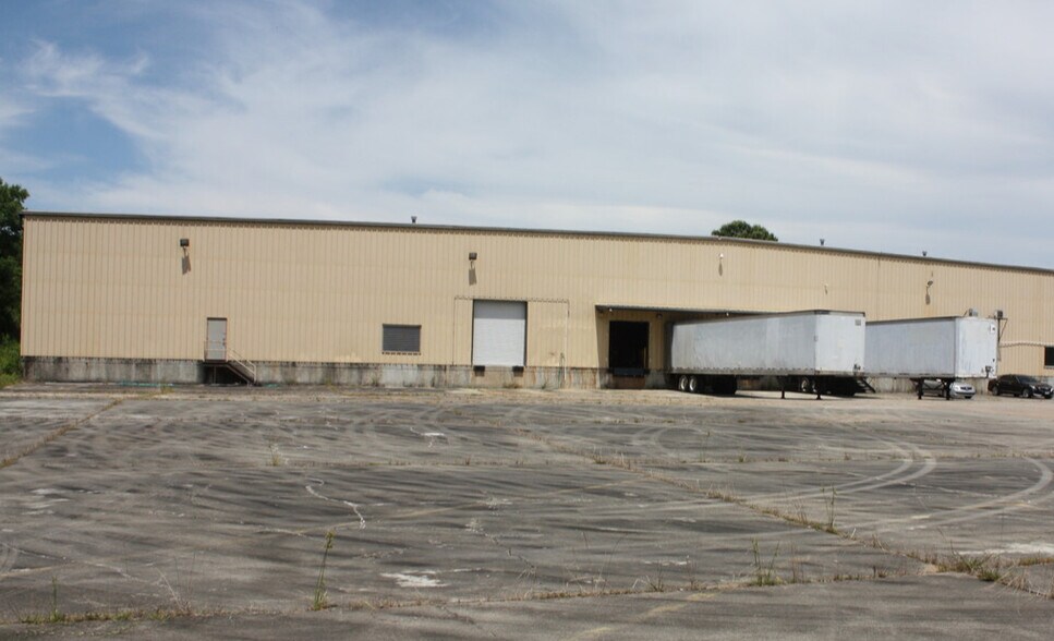 27 Neil Gunn Rd, Ellisville, MS à louer - Photo de l’immeuble – Image 2 sur 14