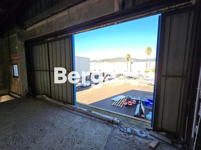 Industriel/Logistique dans Cannes à louer - Photo intérieure – Image 2 sur 8