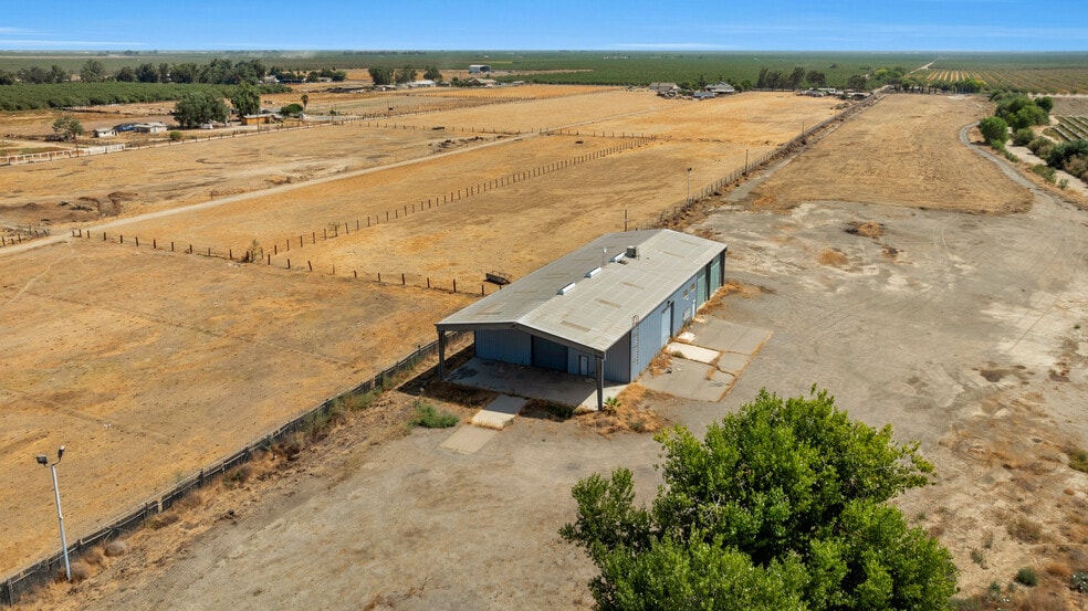 6785 Rd 136, Earlimart, CA à vendre - Photo de l’immeuble – Image 2 sur 10