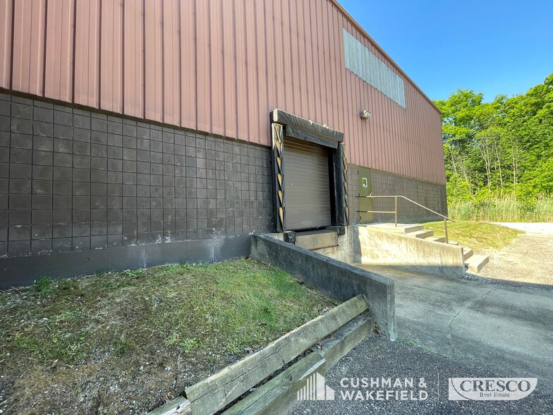 4670 Allen Rd, Stow, OH à louer - Photo de l’immeuble – Image 3 sur 8